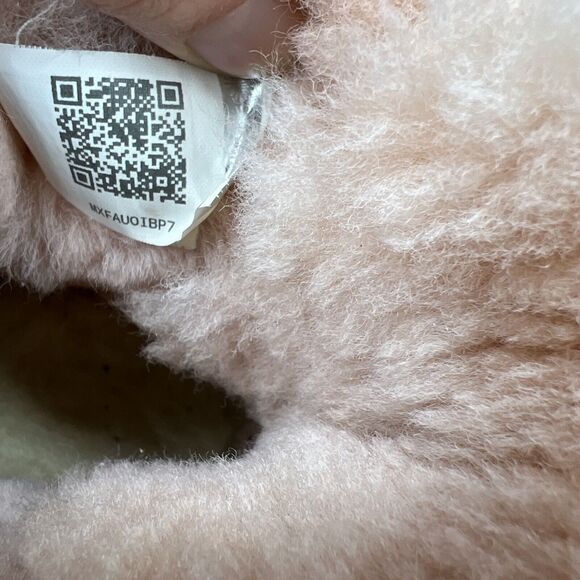 UGG Boots Bailey Bow Light Ballet Pink Coquette Very RARE Retired Sz 6 fits 7 - Picture 11 of 16